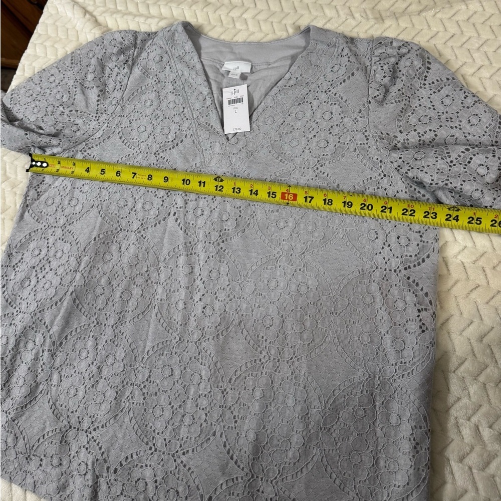 🦋NWT🦋J. Jill Light Gray Lace Blouse - Picture 8 of 8